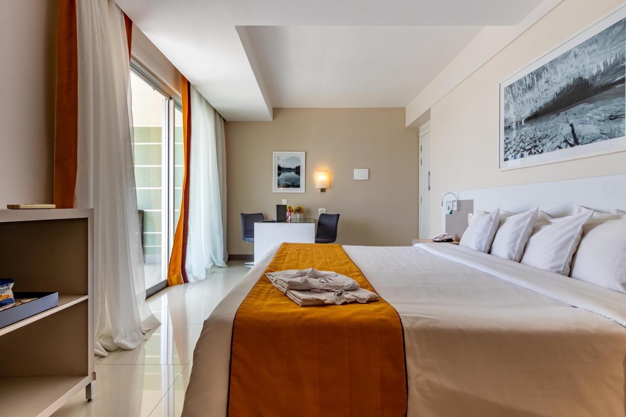 Esuites Lagoa Santa ラゴア・サンタ エクステリア 写真